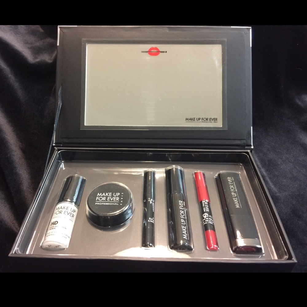 Make Up For Ever 6 pc Beauty Kit with Case - NEW!